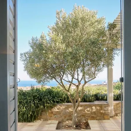 Benjamin Button With Pool Close To Agrari Beach Villa Mykonos Town