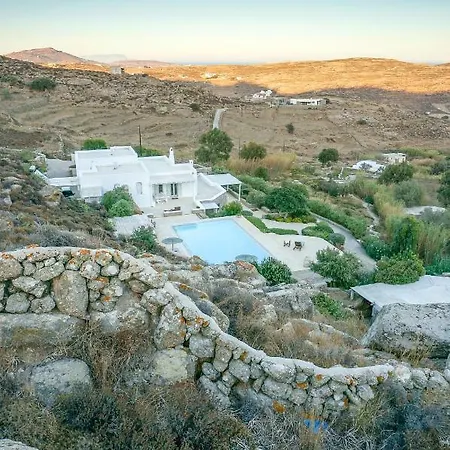Benjamin Button With Pool Close To Agrari Beach Villa Mykonos Town