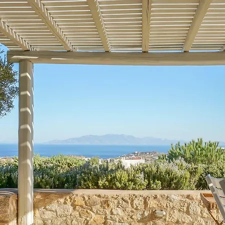 Benjamin Button With Pool Close To Agrari Beach